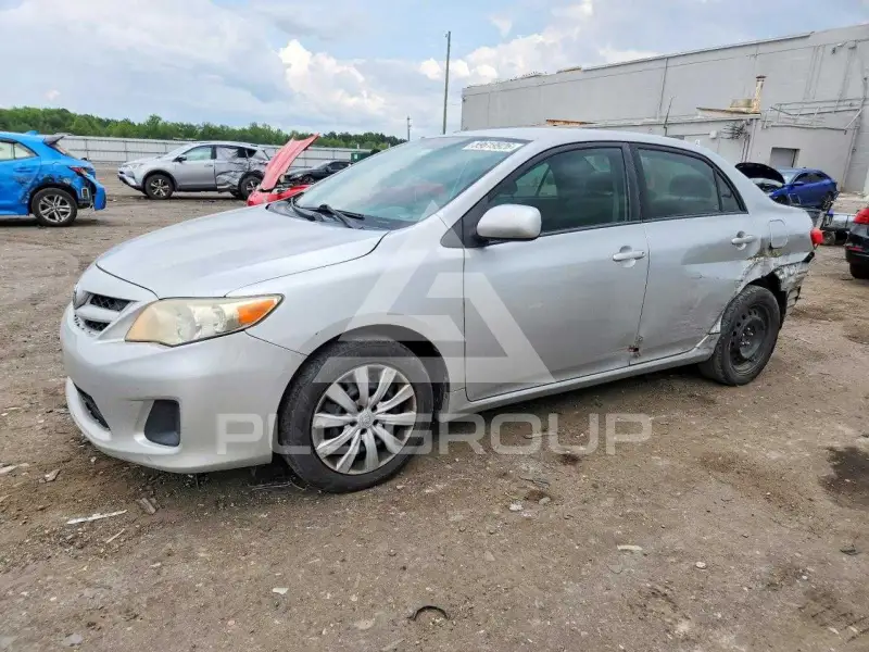 2012 Toyota COROLLA фото