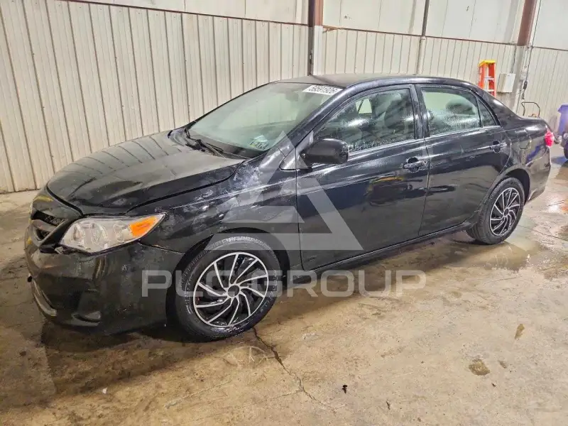 2012 Toyota COROLLA фото