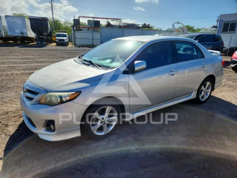 2012 Toyota COROLLA фото