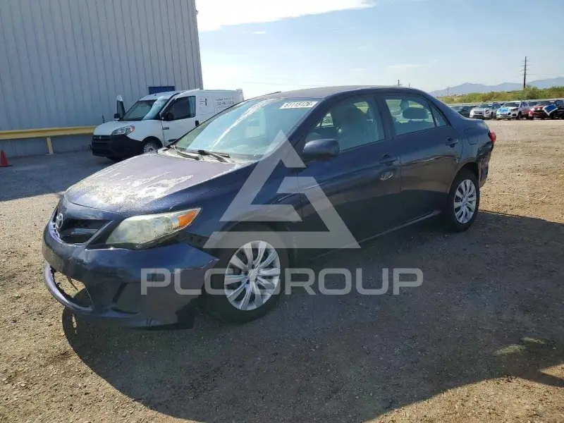 2012 Toyota COROLLA фото