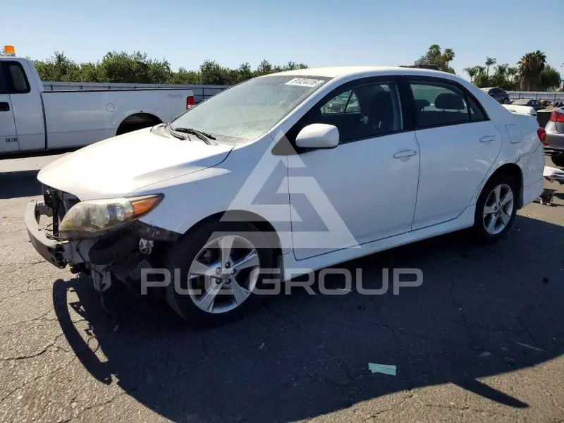 2012 Toyota COROLLA фото