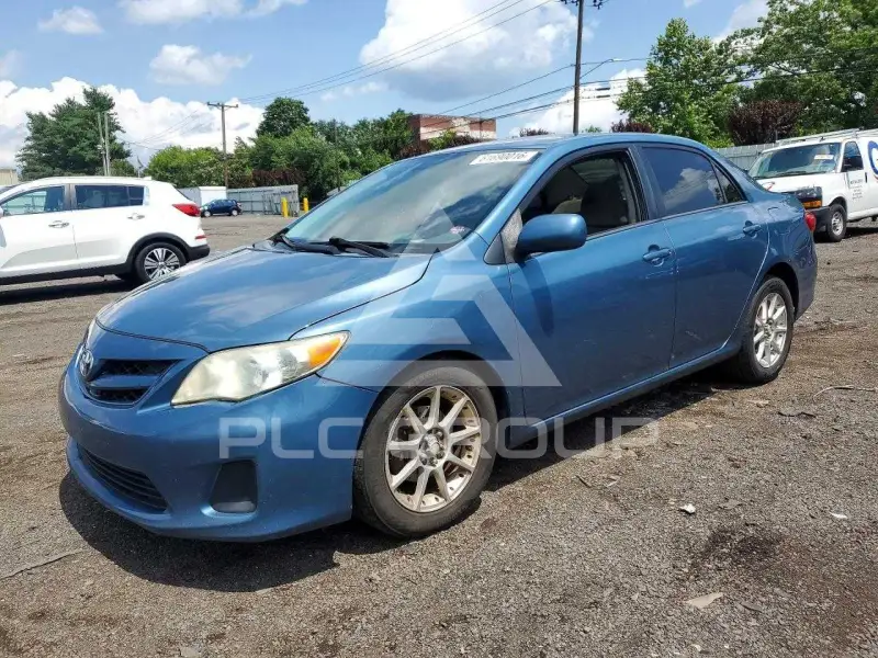 2012 Toyota COROLLA фото