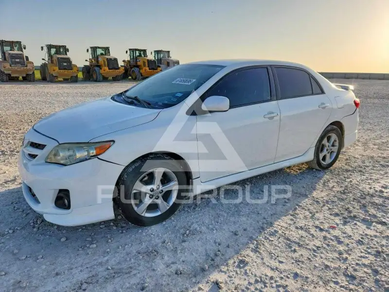 2012 Toyota COROLLA photo
