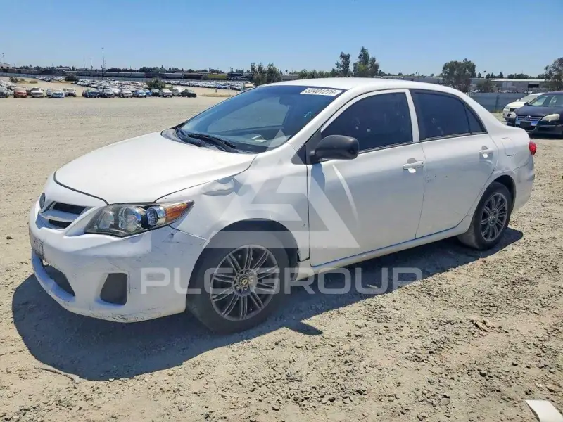 2012 Toyota COROLLA фото