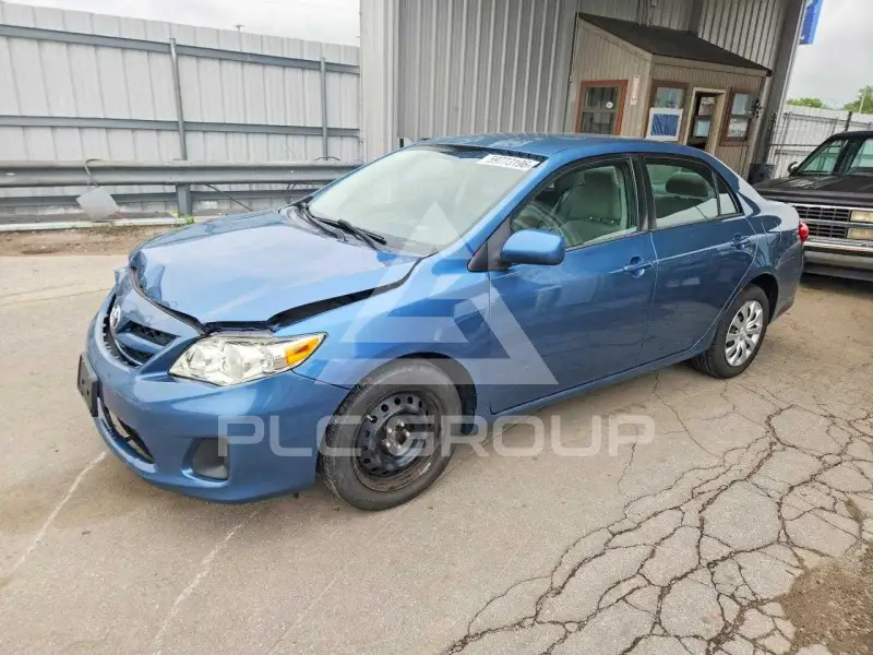 2012 Toyota COROLLA фото