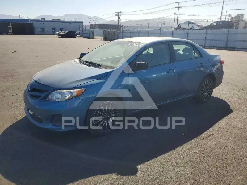 2012 Toyota COROLLA фото