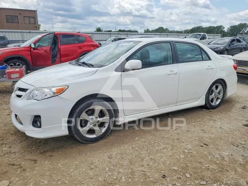 2012 Toyota COROLLA photo