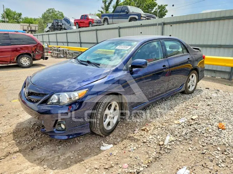 2012 Toyota COROLLA фото