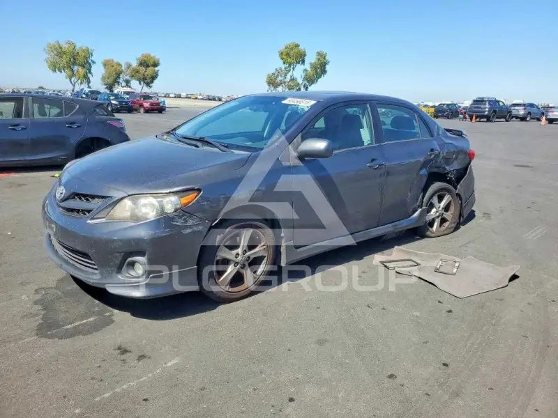 2012 Toyota COROLLA фото