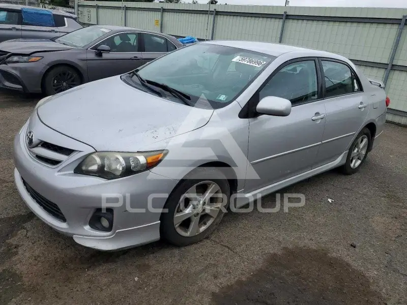 2012 Toyota COROLLA фото