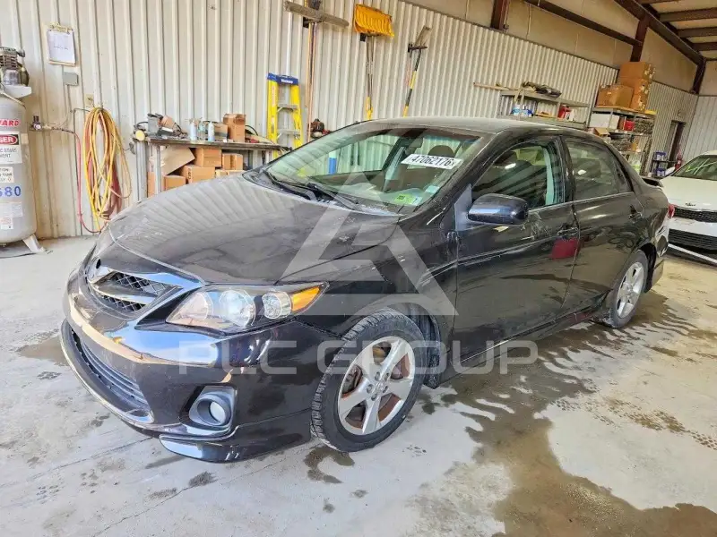 2012 Toyota COROLLA фото