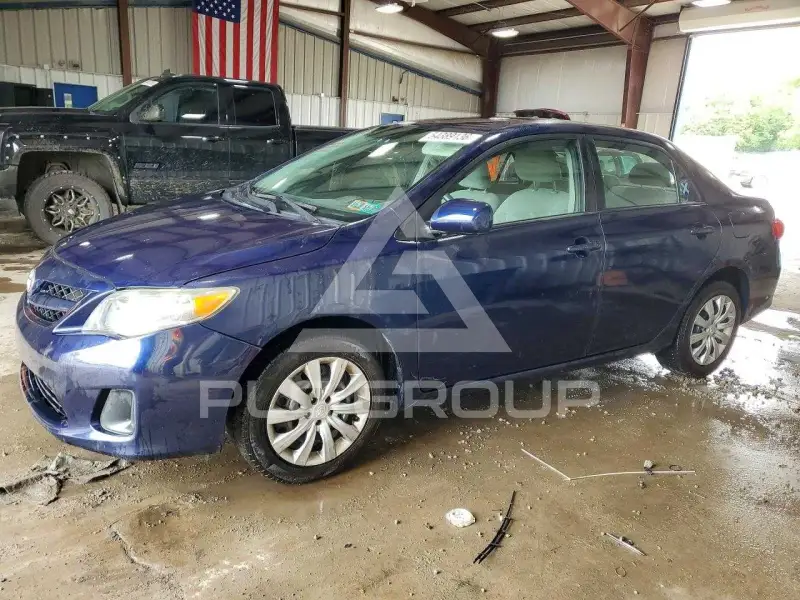 2012 Toyota COROLLA фото