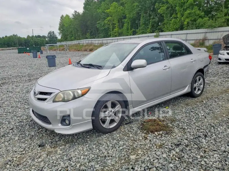 2012 Toyota COROLLA фото