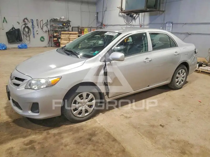 2012 Toyota COROLLA фото