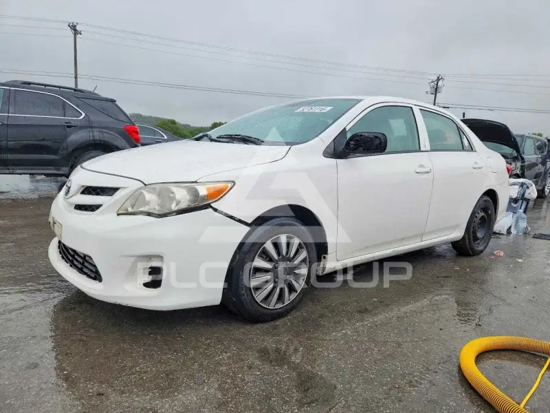 2012 Toyota COROLLA фото