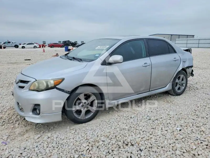 2012 Toyota COROLLA фото