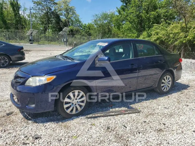 2012 Toyota COROLLA фото