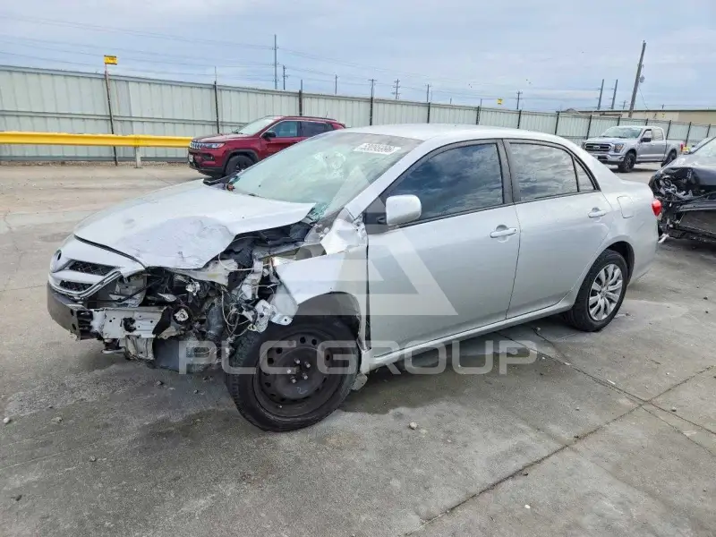 2012 Toyota COROLLA фото