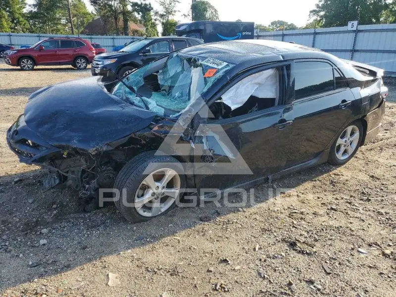 2012 Toyota COROLLA фото