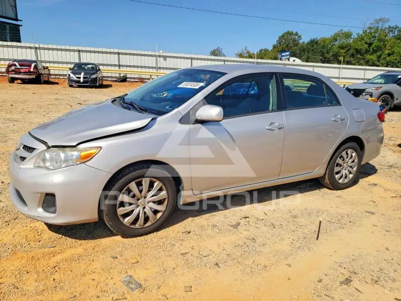 2012 Toyota COROLLA фото