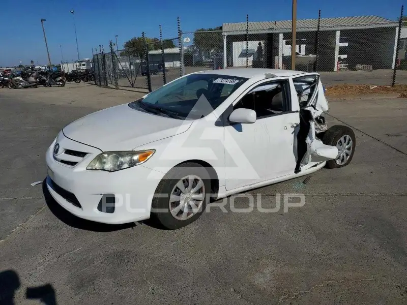 2012 Toyota COROLLA photo