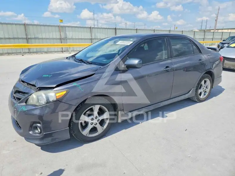 2012 Toyota COROLLA фото
