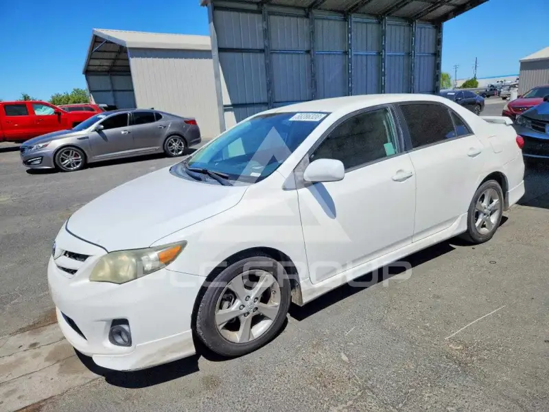 2012 Toyota COROLLA фото