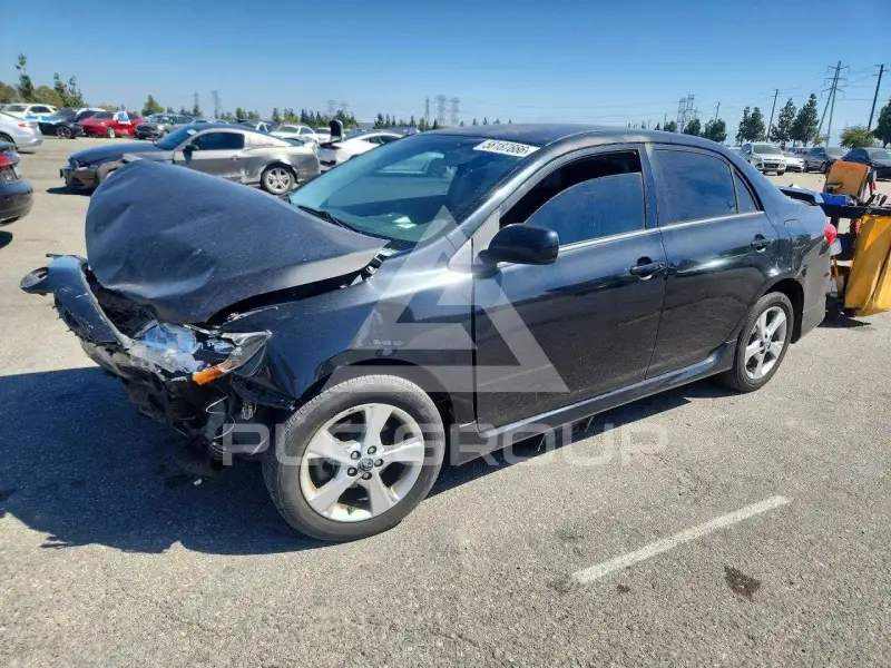 2012 Toyota COROLLA фото