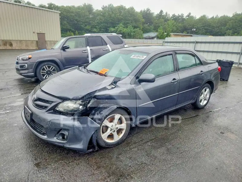2012 Toyota COROLLA фото