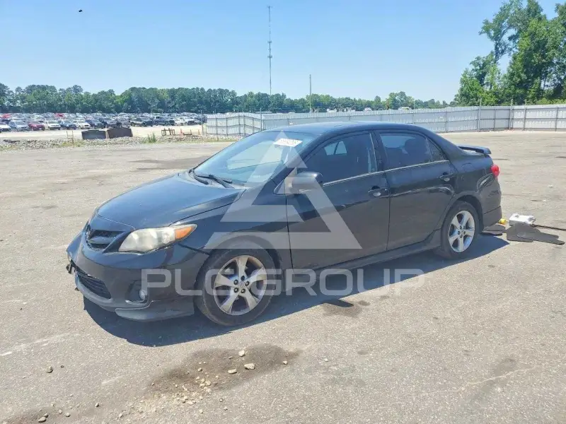 2012 Toyota COROLLA фото