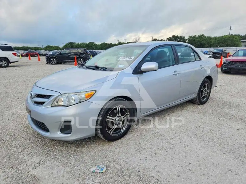 2012 Toyota COROLLA photo