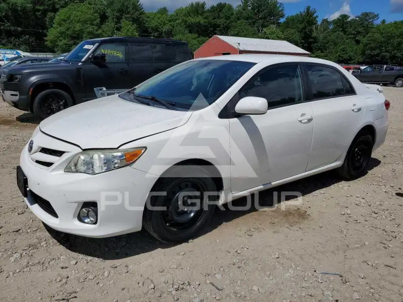 2012 Toyota COROLLA фото