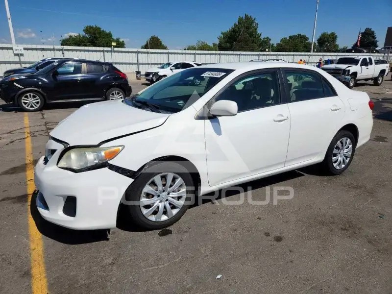 2012 Toyota COROLLA фото