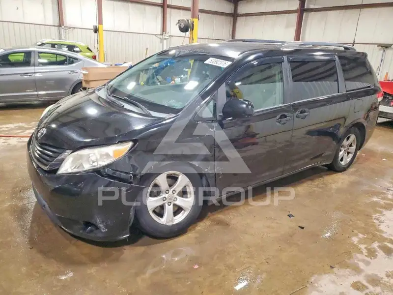 2012 Toyota SIENNA фото