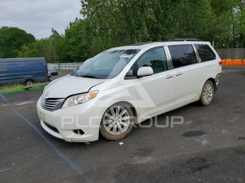 2012 Toyota SIENNA фото