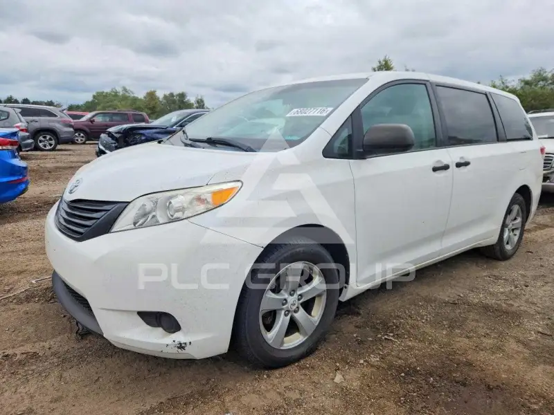2012 Toyota SIENNA фото
