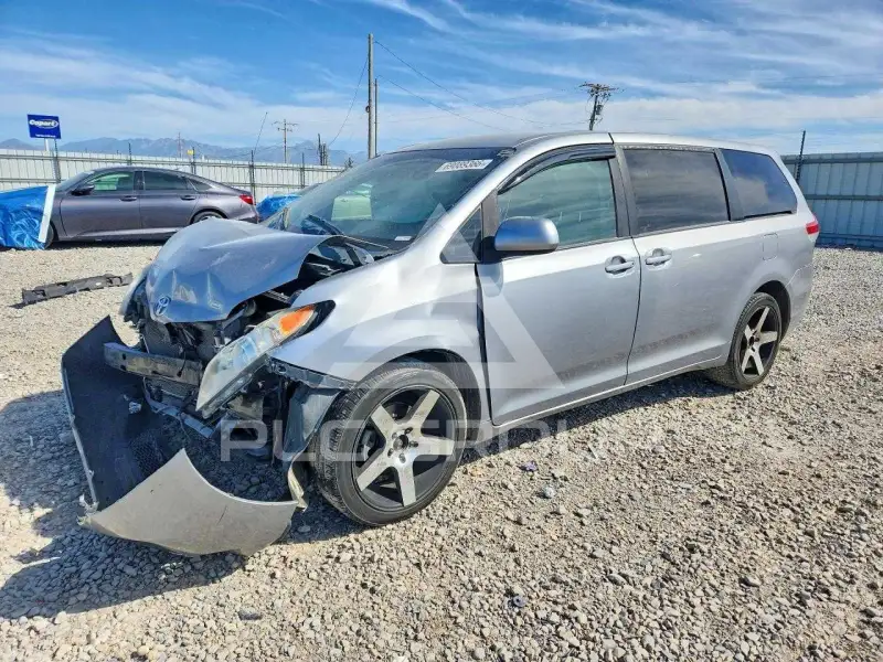 2012 Toyota SIENNA фото