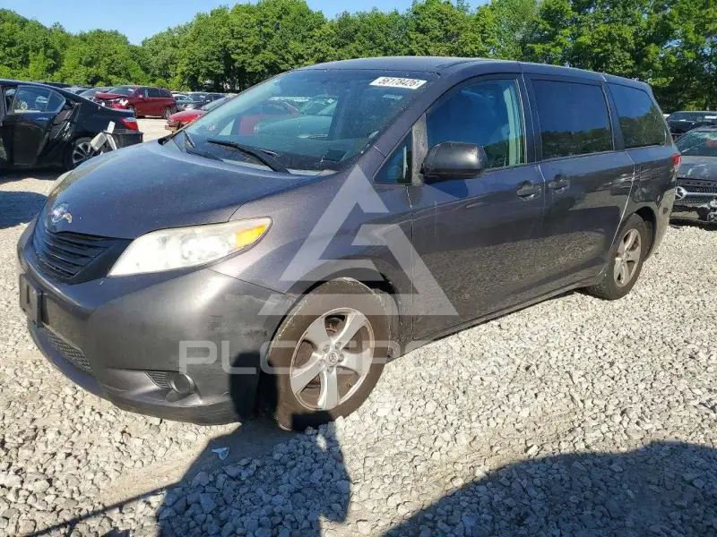 2012 Toyota SIENNA фото