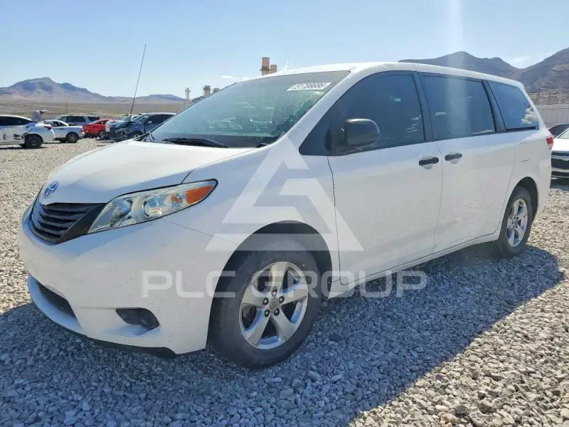 2012 Toyota SIENNA фото