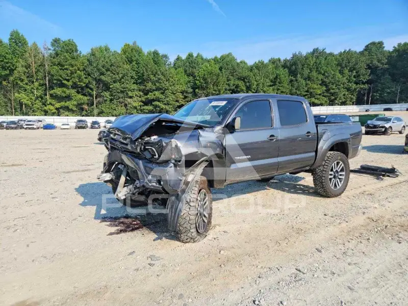 2012 Toyota TACOMA photo