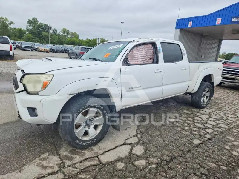2012 Toyota TACOMA photo