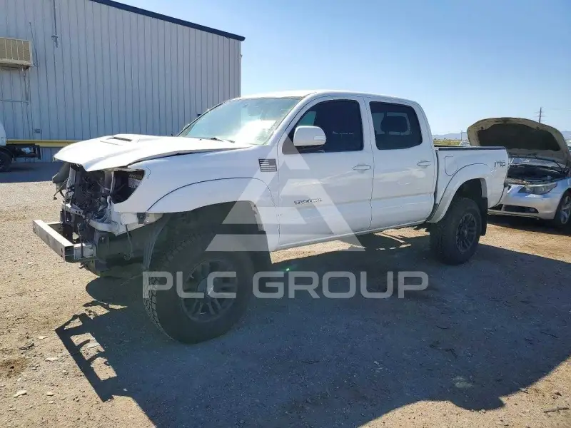 2012 Toyota TACOMA photo