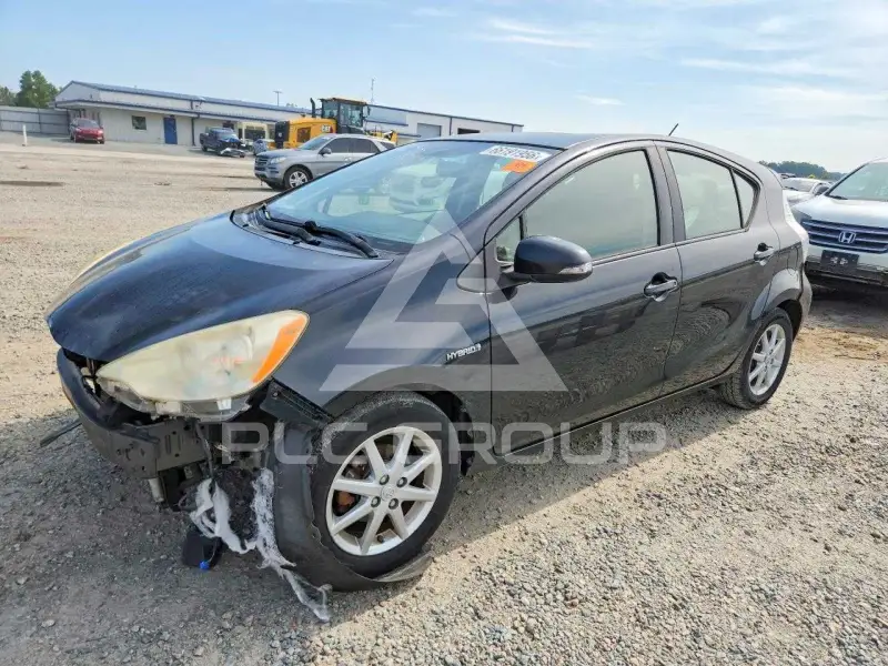 2012 Toyota PRIUS фото
