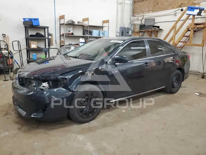 2012 Toyota CAMRY фото