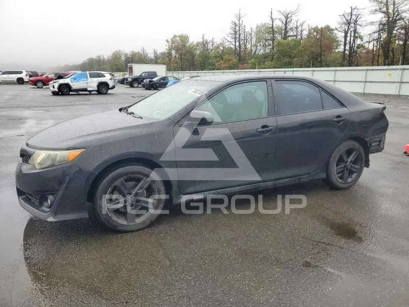 2012 Toyota CAMRY фото
