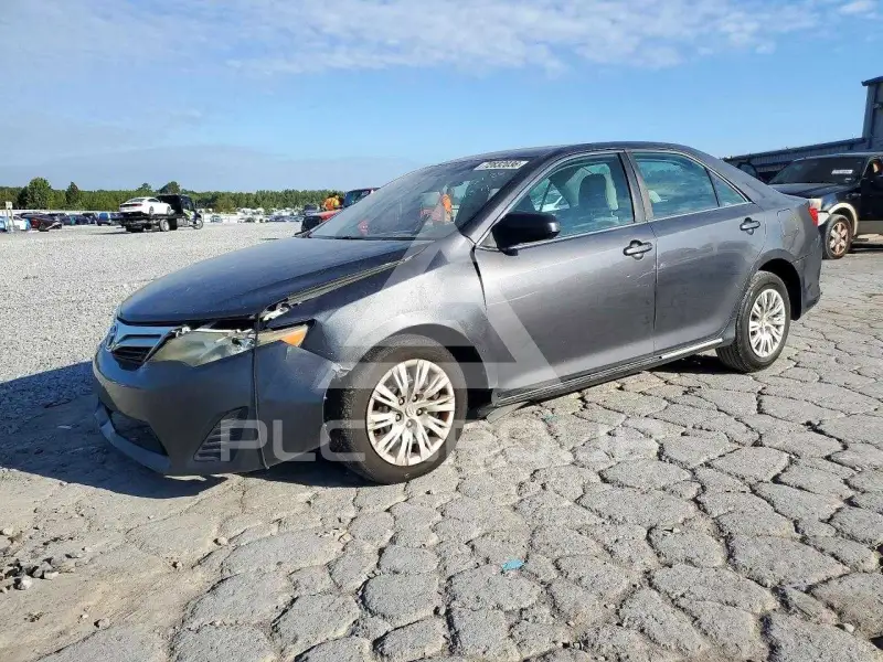 2012 Toyota CAMRY фото