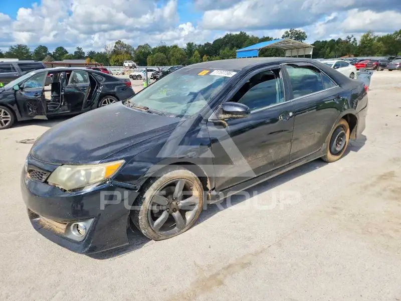 2012 Toyota CAMRY фото