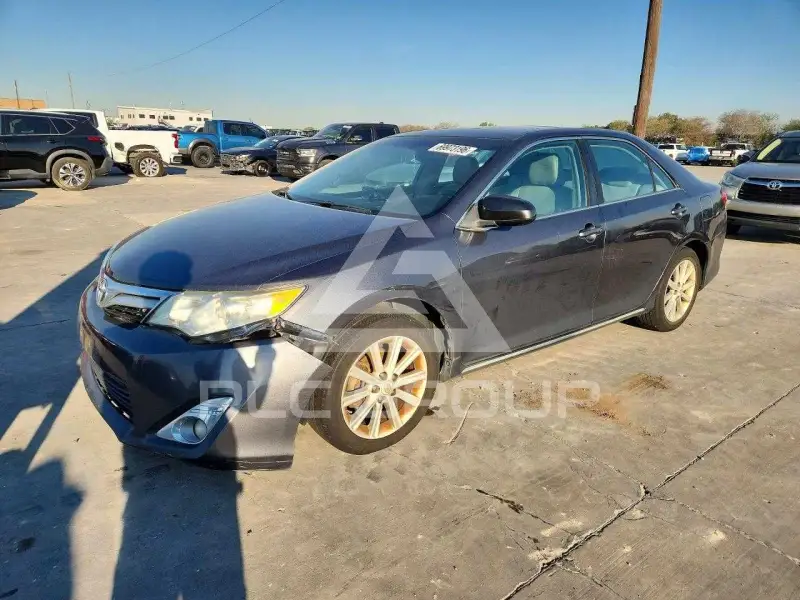 2012 Toyota CAMRY фото