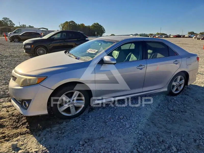 2012 Toyota CAMRY photo