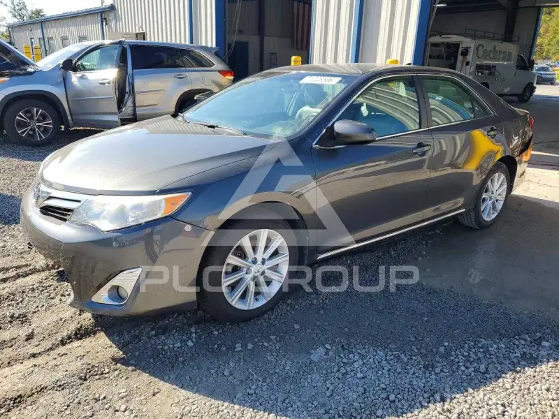 2012 Toyota CAMRY фото
